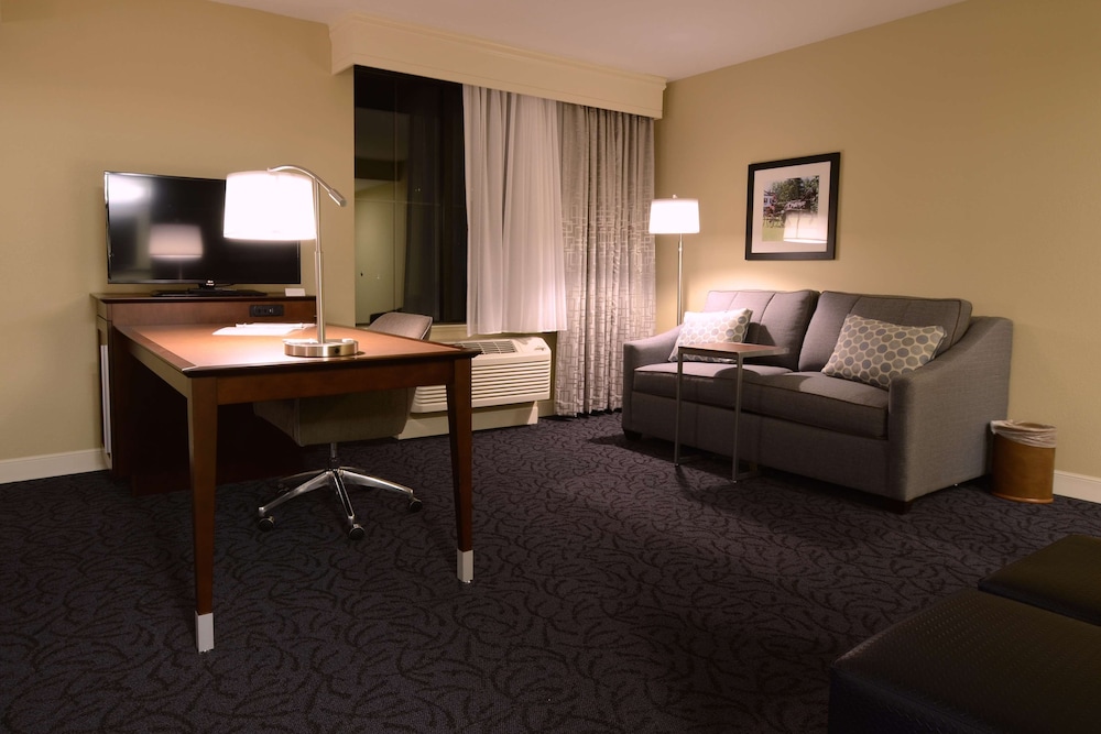 Hampton Inn & Suites Cazenovia - photo 21