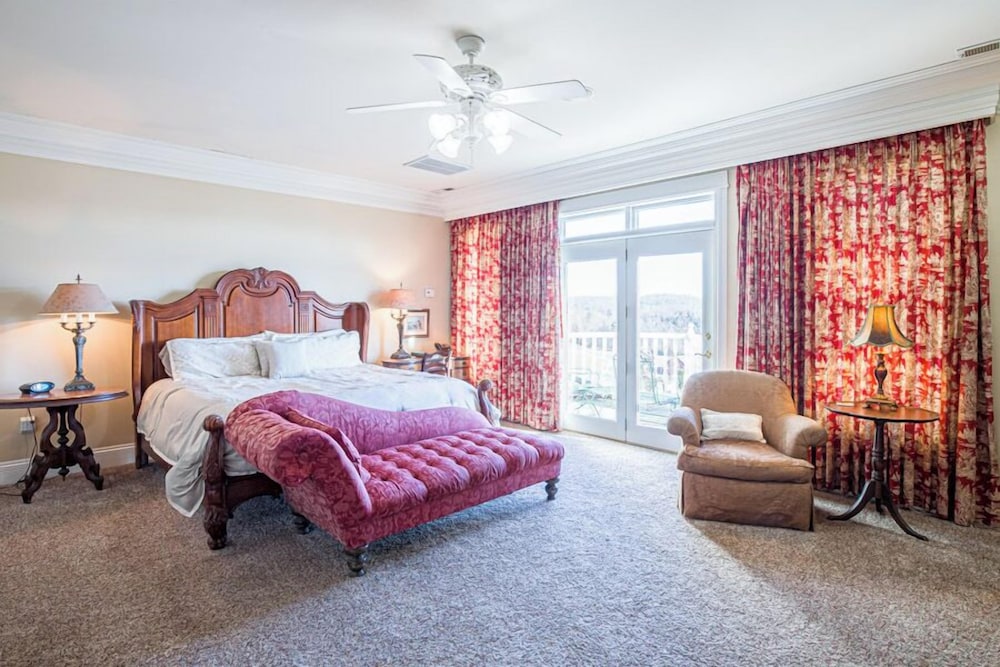 Whitestone Inn - photo 34