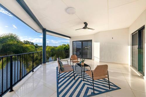 Luxe Bayview Oasis with Dream Waterfront Pool — Darwin — photo 4