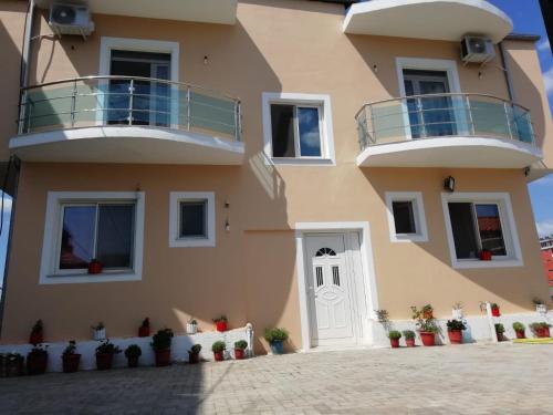 Doci Hotel in Velipoje, Albania