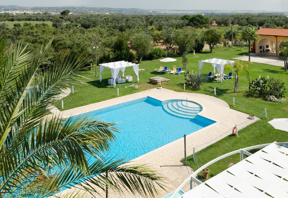 Masseria la Baronessa Resort — 4-Star Luxury Hotel in Tuglie, Italy