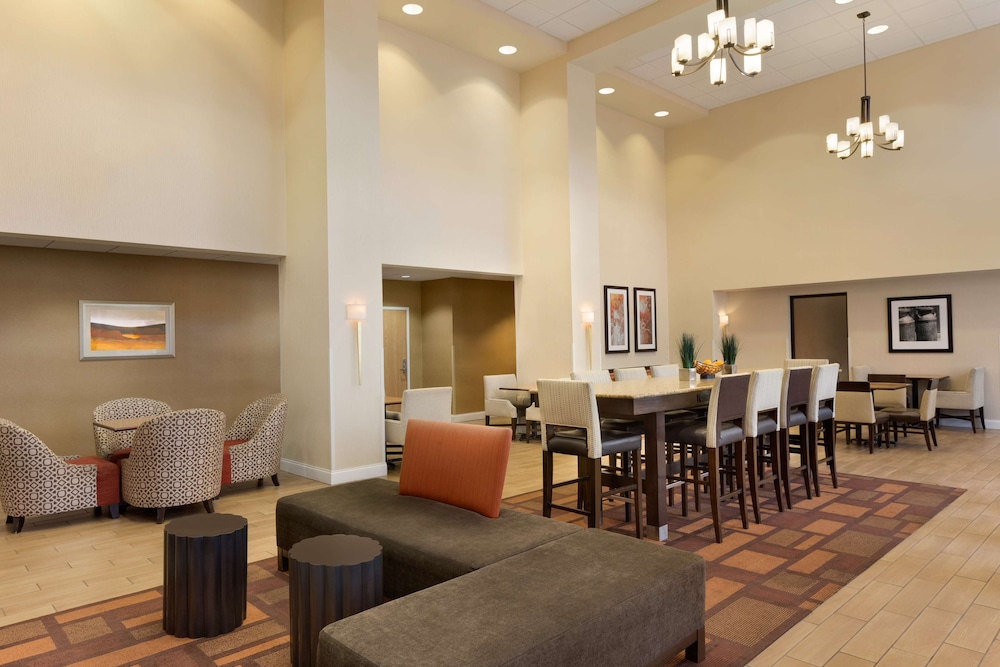 Hampton Inn & Suites Largo - photo 4
