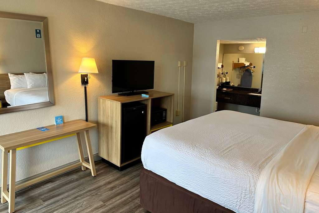 Days Inn by Wyndham St. Augustine I 95 Outlet Mall - photo 17