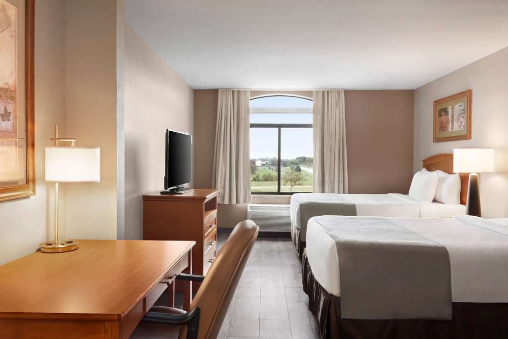 Wingate by Wyndham Bentonville AR - photo 15