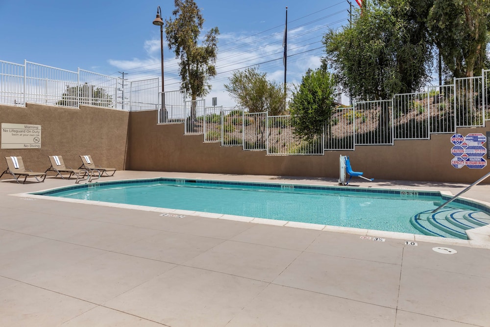 Hampton Inn Norco Corona Eastvale - photo 29