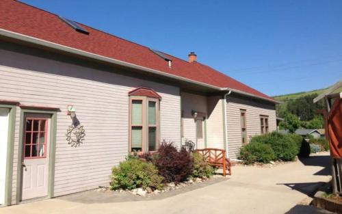 First Deadwood Cottages - photo 7