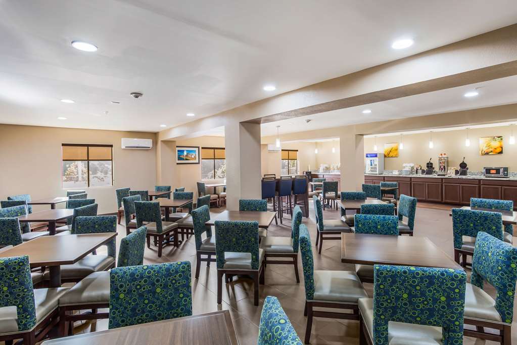 Comfort Inn Charleston South - photo 35