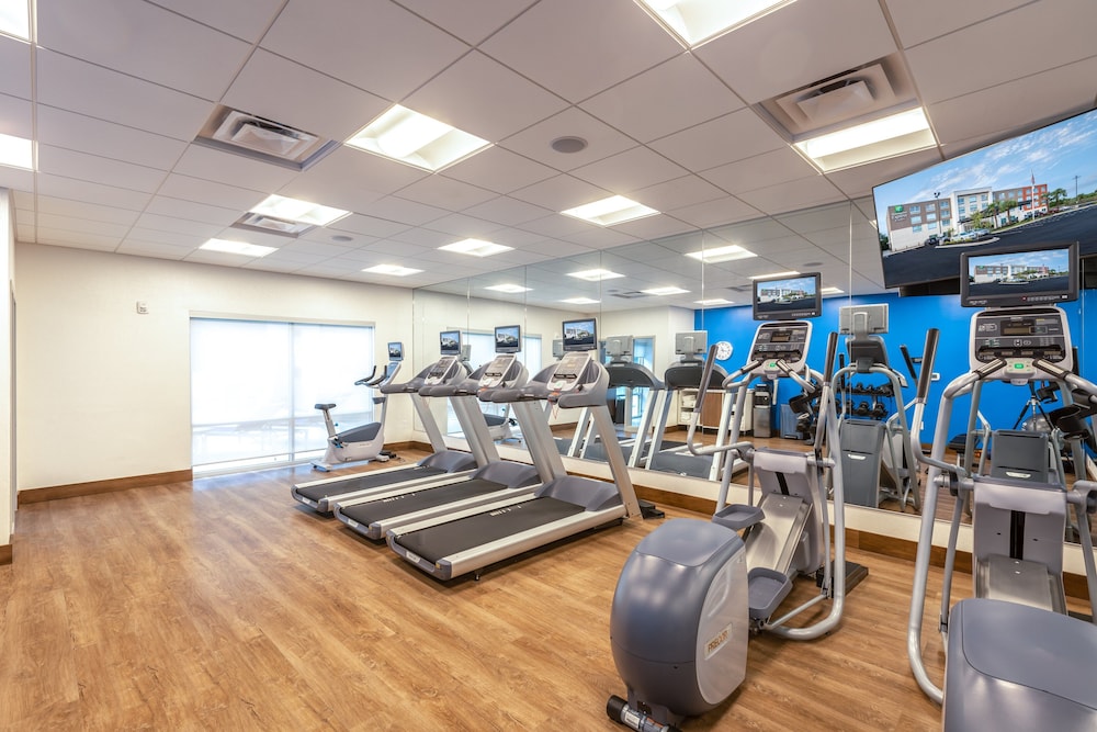 Holiday Inn Express & Suites Rock Hill by IHG - photo 38