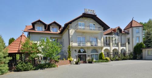 Hotel Mateo — hotel in Stopnica