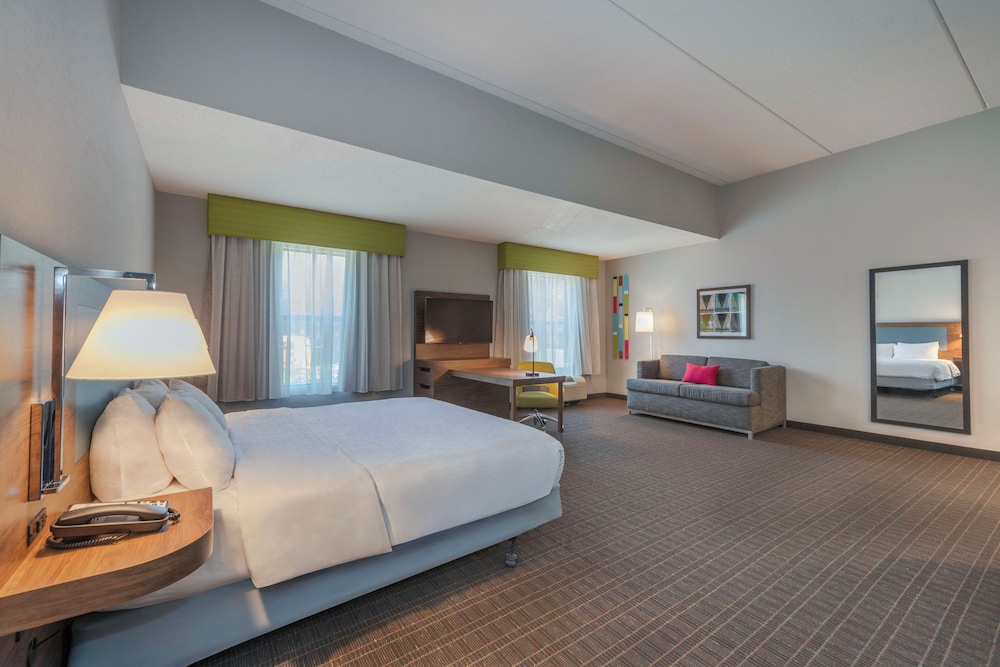 Hampton Inn & Suites Burlington NC - photo 21