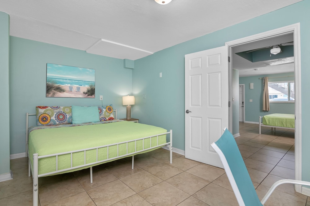 Latitude 26 Waterfront Resort & Marina - photo 14