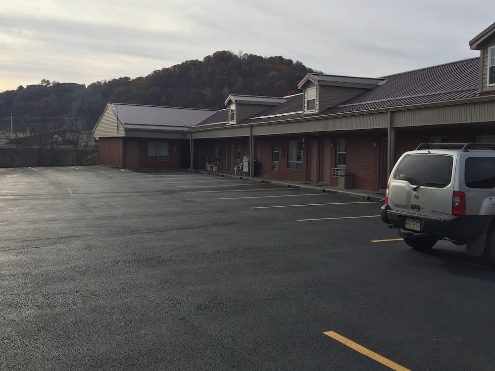 Valley Motel Pittsburgh - photo 37