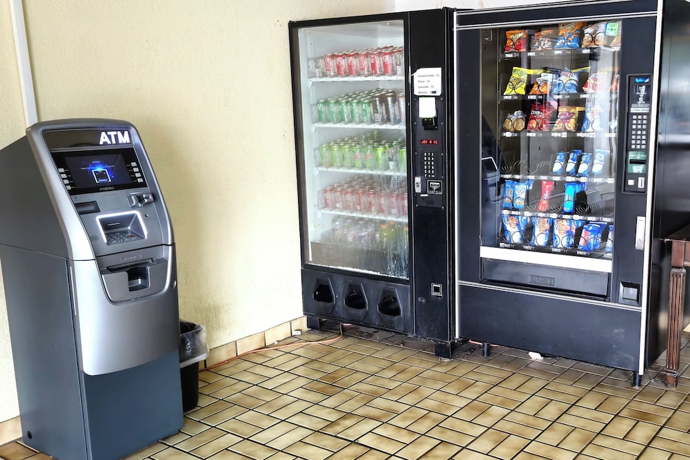 River Valley Inn & Suites - photo 12