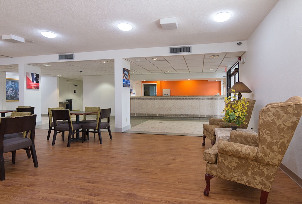 Motel 6 Newnan GA - photo 34