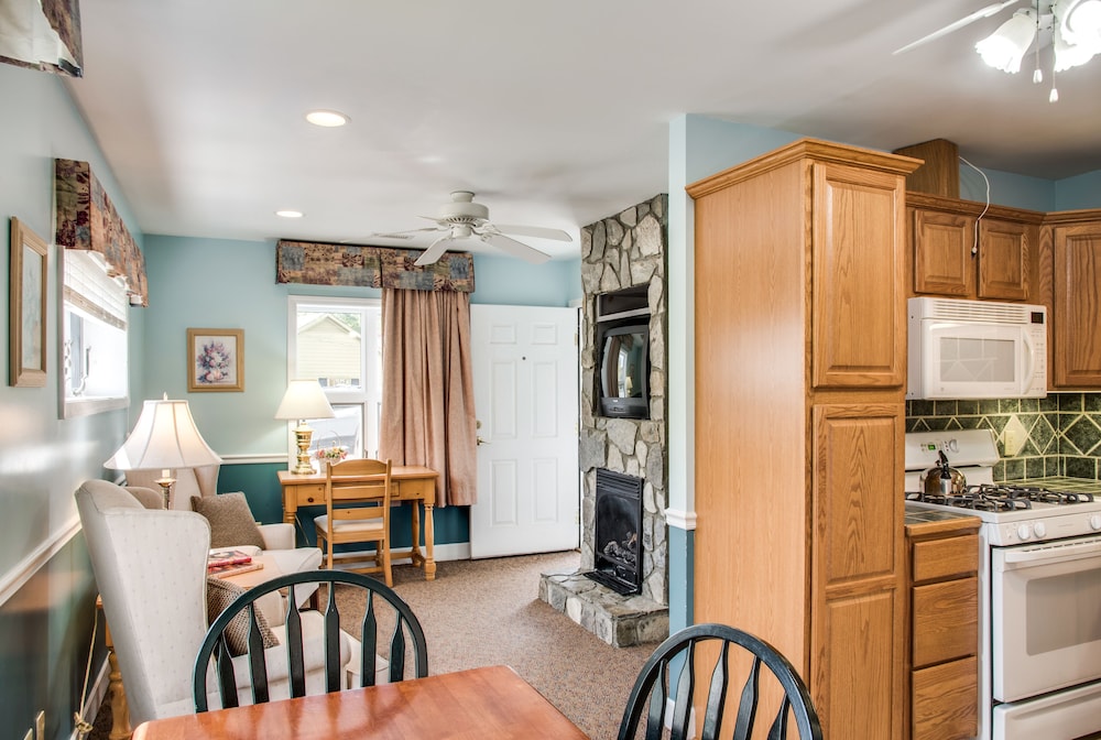 Boxwood Lodge - photo 34