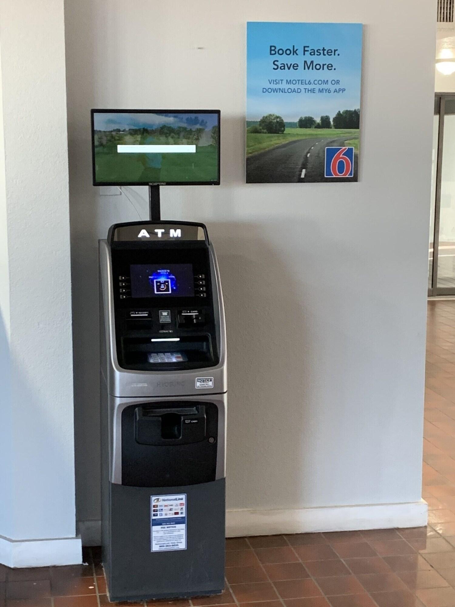 Studio 6 Lincoln NE Airport - photo 35