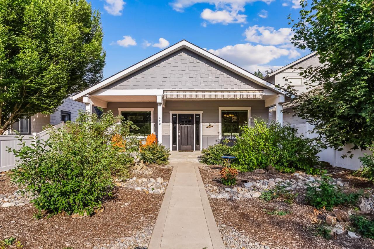 Classic Coeur D Alene Estate — Coeur D Alene