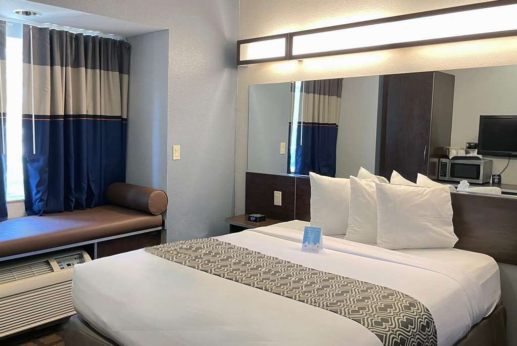 Microtel Inn & Suites by Wyndham Michigan City - photo 10