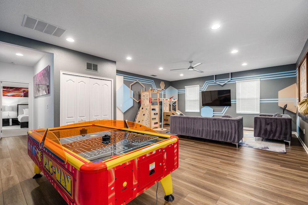Solterra Resort Luxury 10 Bedroom Homes - photo 46