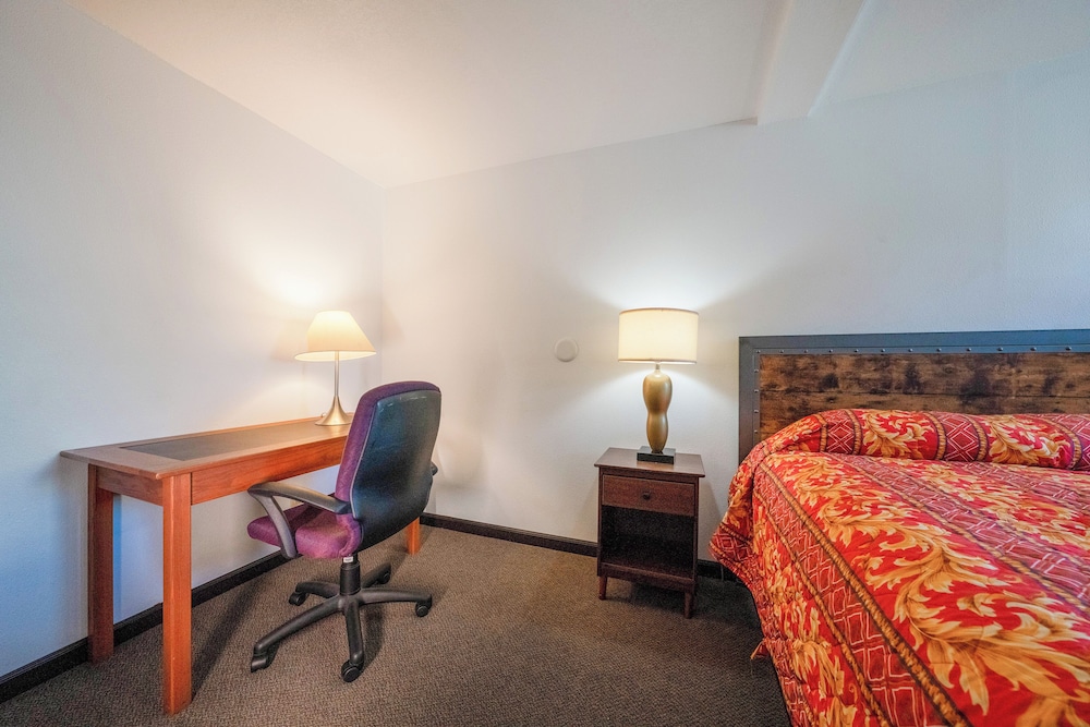 Unicorn Inn by OYO Portland - photo 12