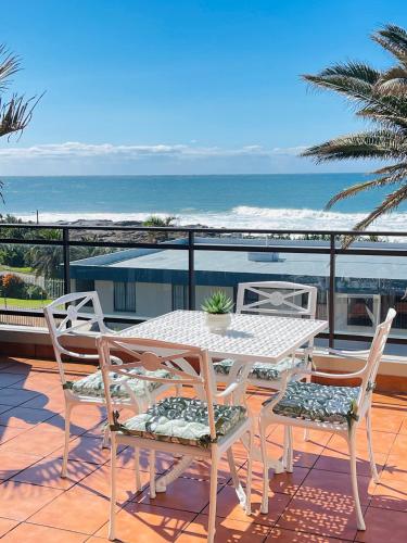 Sea Sunny View Apartment — 4-Star Luxury Hotel in Margate, South Africa