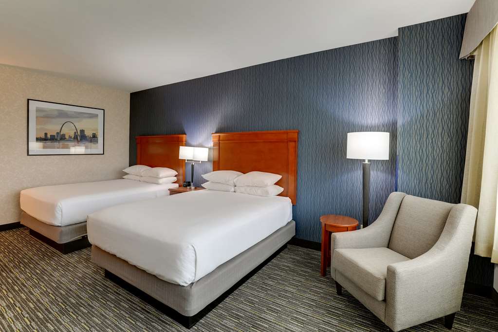 Drury Inn & Suites St. Louis Arnold - photo 28