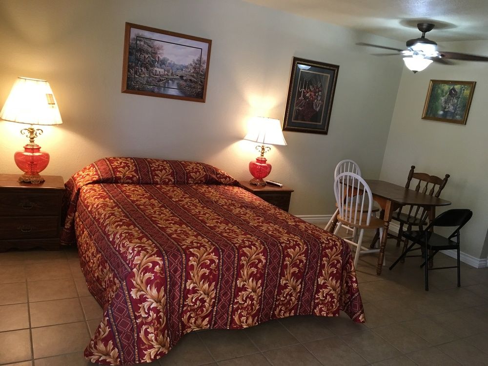 Ha' Penny Inn - photo 3