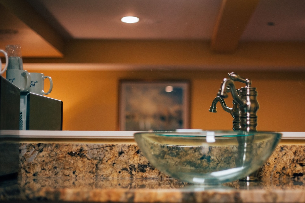 The Remington Suite Hotel and Spa - photo 14