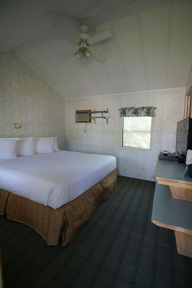 Bird's Nest Resort - photo 3