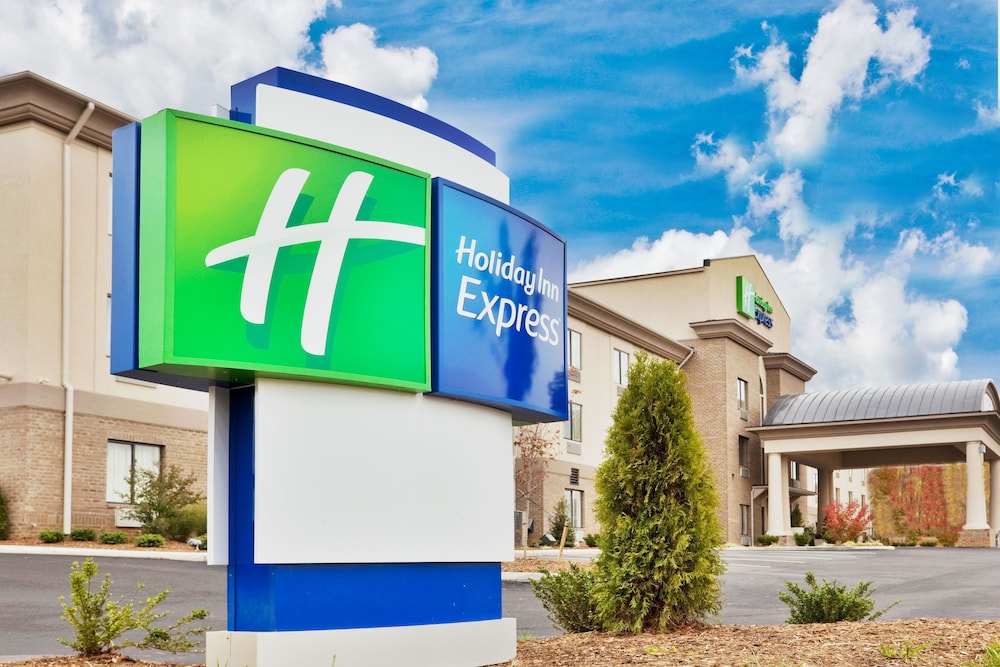 Holiday Inn Express Troutville by IHG - photo 30