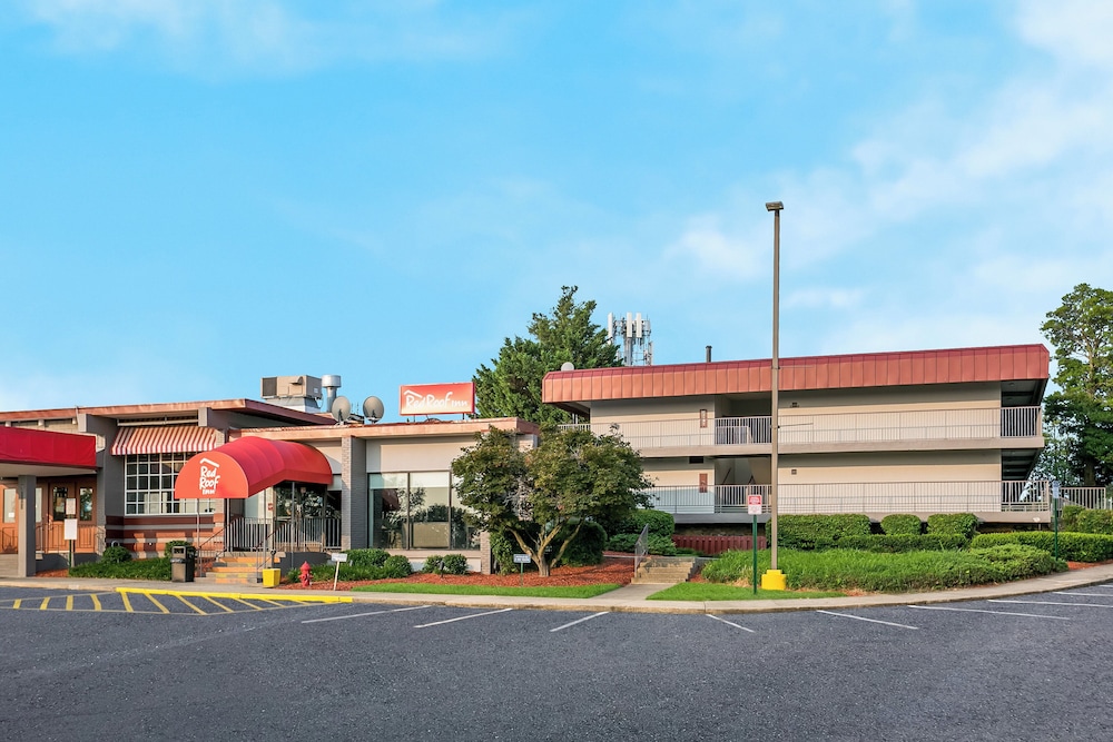 Red Roof Inn Baltimore - photo 31
