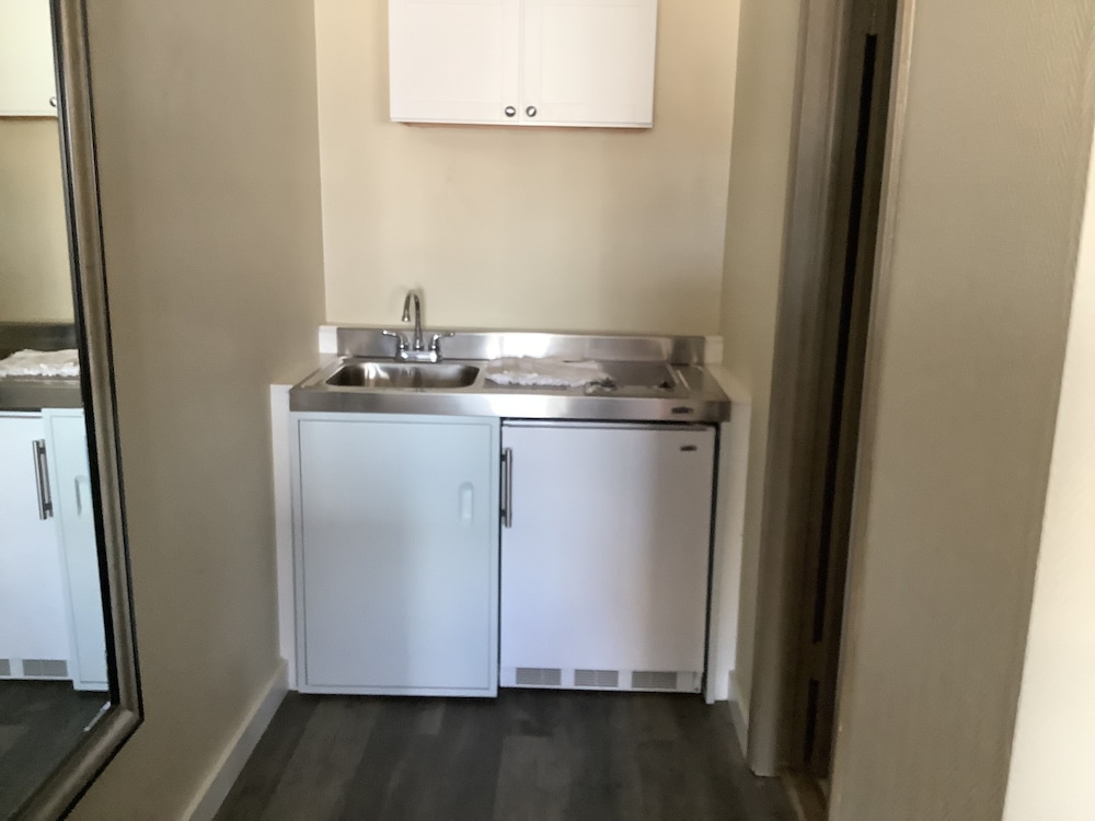 Silver Spur Vintage Inn & Suites - photo 27