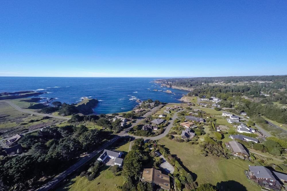 The Mendocino Hotel and Garden Suites - photo 11