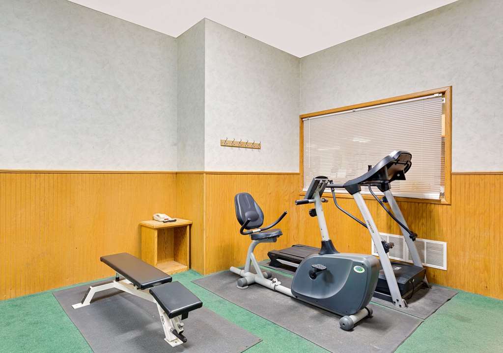 Super 8 by Wyndham Belgrade Bozeman Airport - photo 12