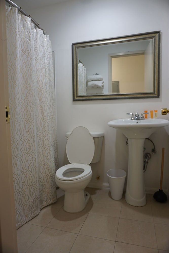 Kings Hotel Inc - photo 7