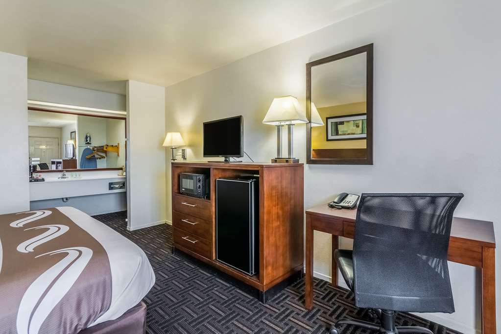 Quality Inn Fresno Near University - photo 27