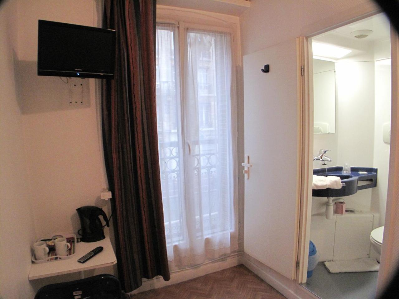 Hotel Feria — Clichy