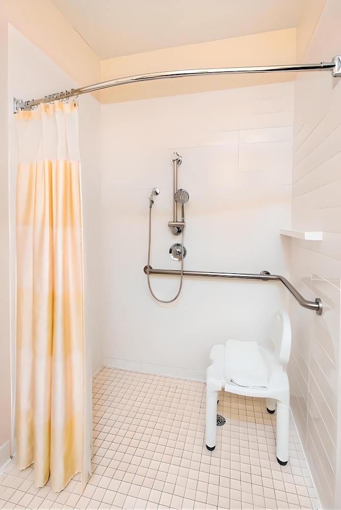 Fairfield Inn & Suites by Marriott Mobile Daphne E Shore - photo 17