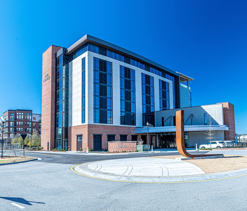 Hotel Indigo Columbus at Riverfront Place by IHG - photo 39
