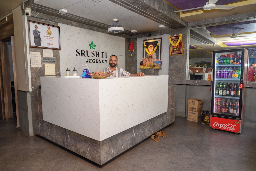 Hotel Srushti Regency — Wai