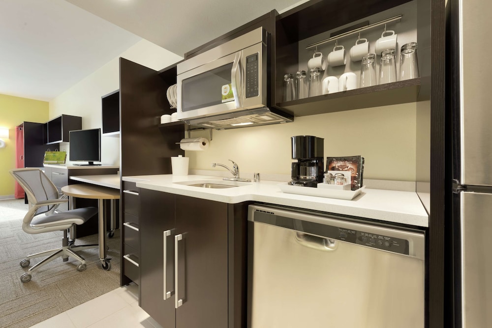 Home2 Suites by Hilton La Crosse - photo 8