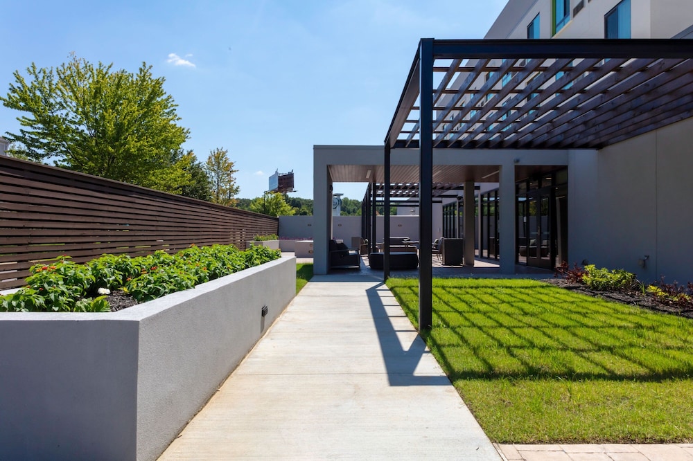 Courtyard by Marriott Memphis East Galleria - photo 22