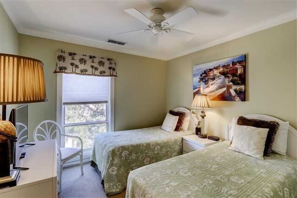 863 Ketch Court at The Sea Pines Resort - photo 2