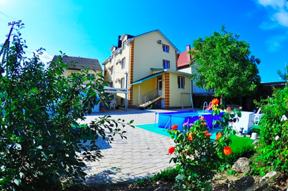 Zhemchug - carbon neutral hotel in Vityazevo