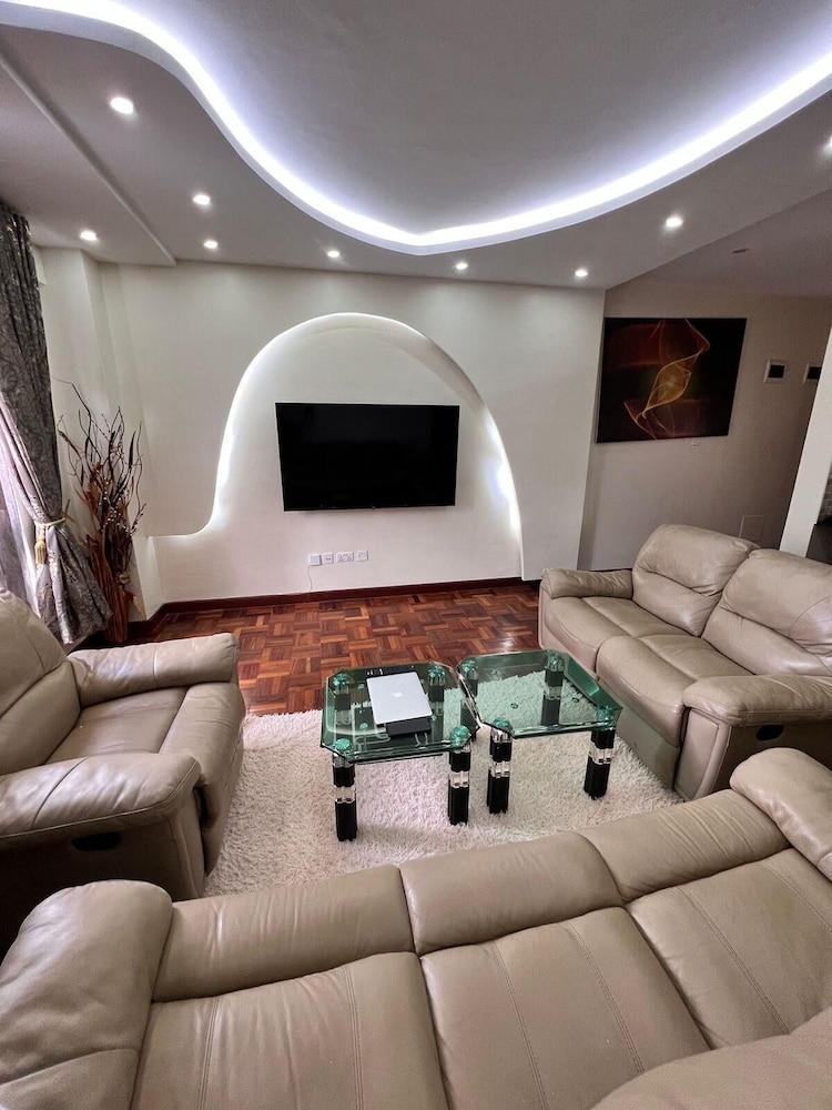 Cosy Nairobi 1bdr Apartment for Two in Westlands