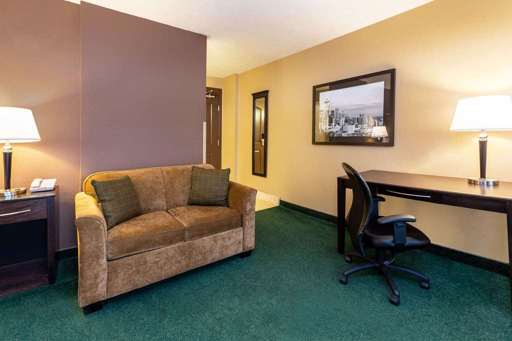 La Quinta Inn & Suites by Wyndham Seattle Downtown - photo 11