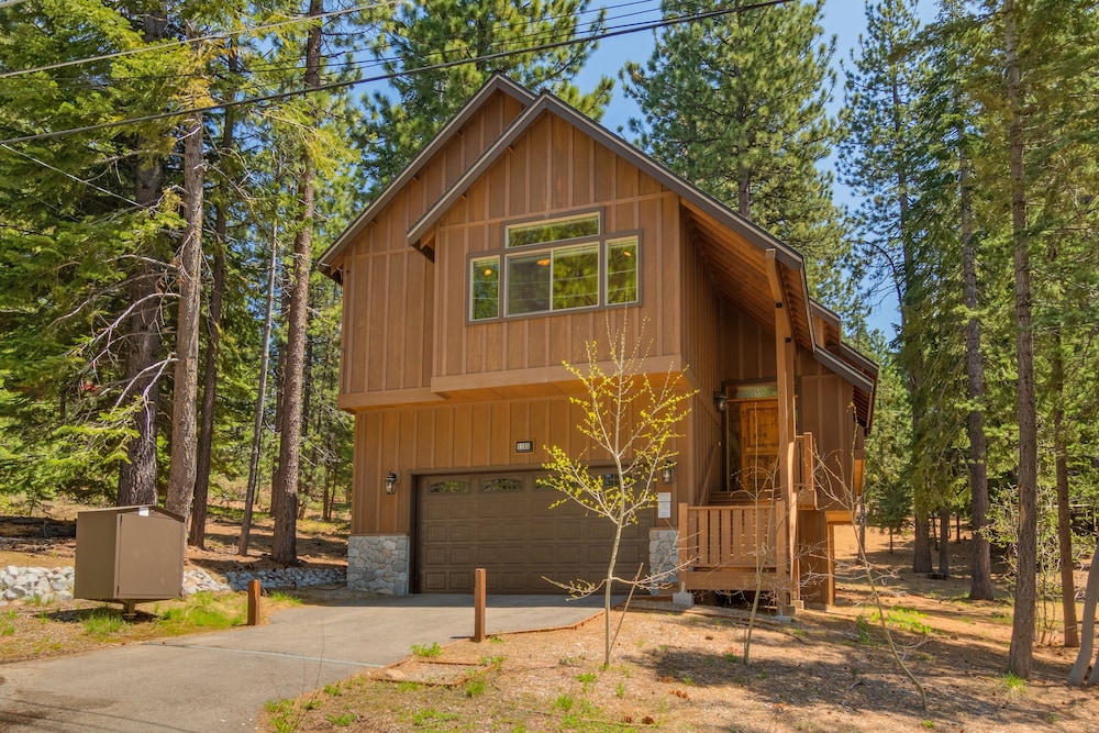 The Westlands Lodge 1135AC — 4-Star Luxury Hotel in South Lake Tahoe, United States