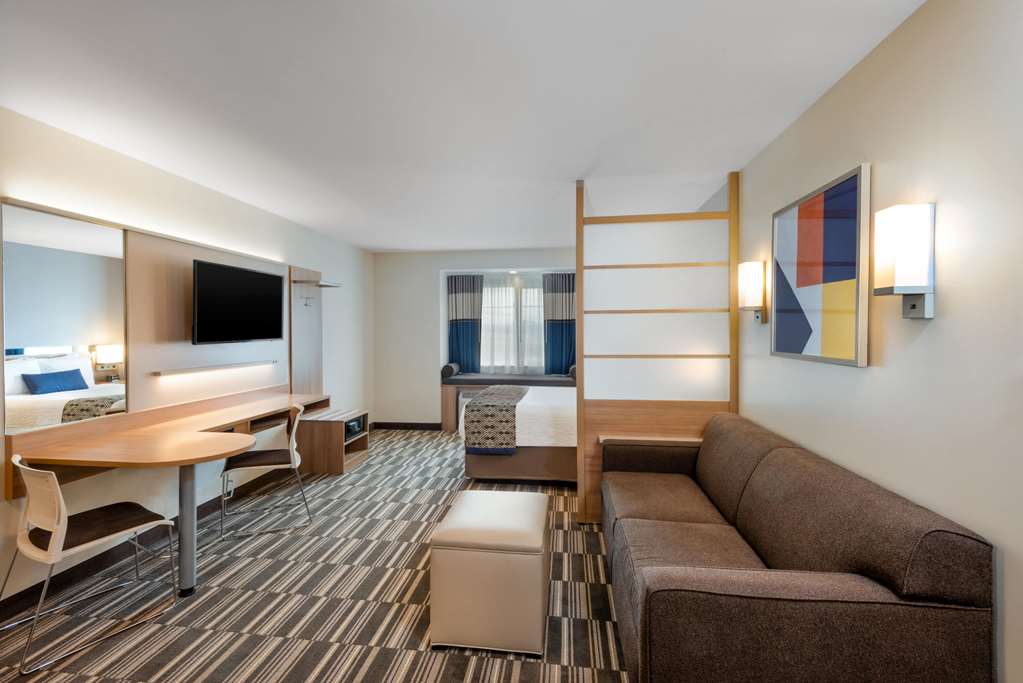 Microtel Inn & Suites by Wyndham Farmington - photo 33