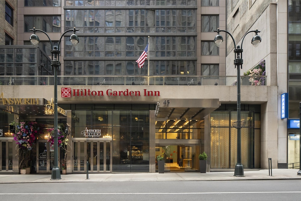 Hilton Garden Inn New York Midtown Park Ave - photo 54