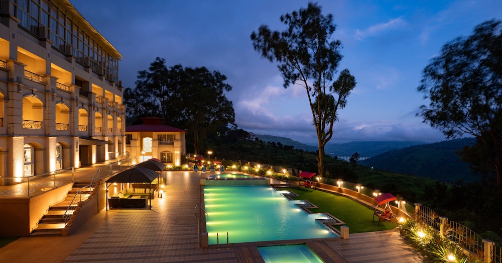 Grand Victoria The Fern Resort & Spa Panchgani - carbon neutral hotel in Wai